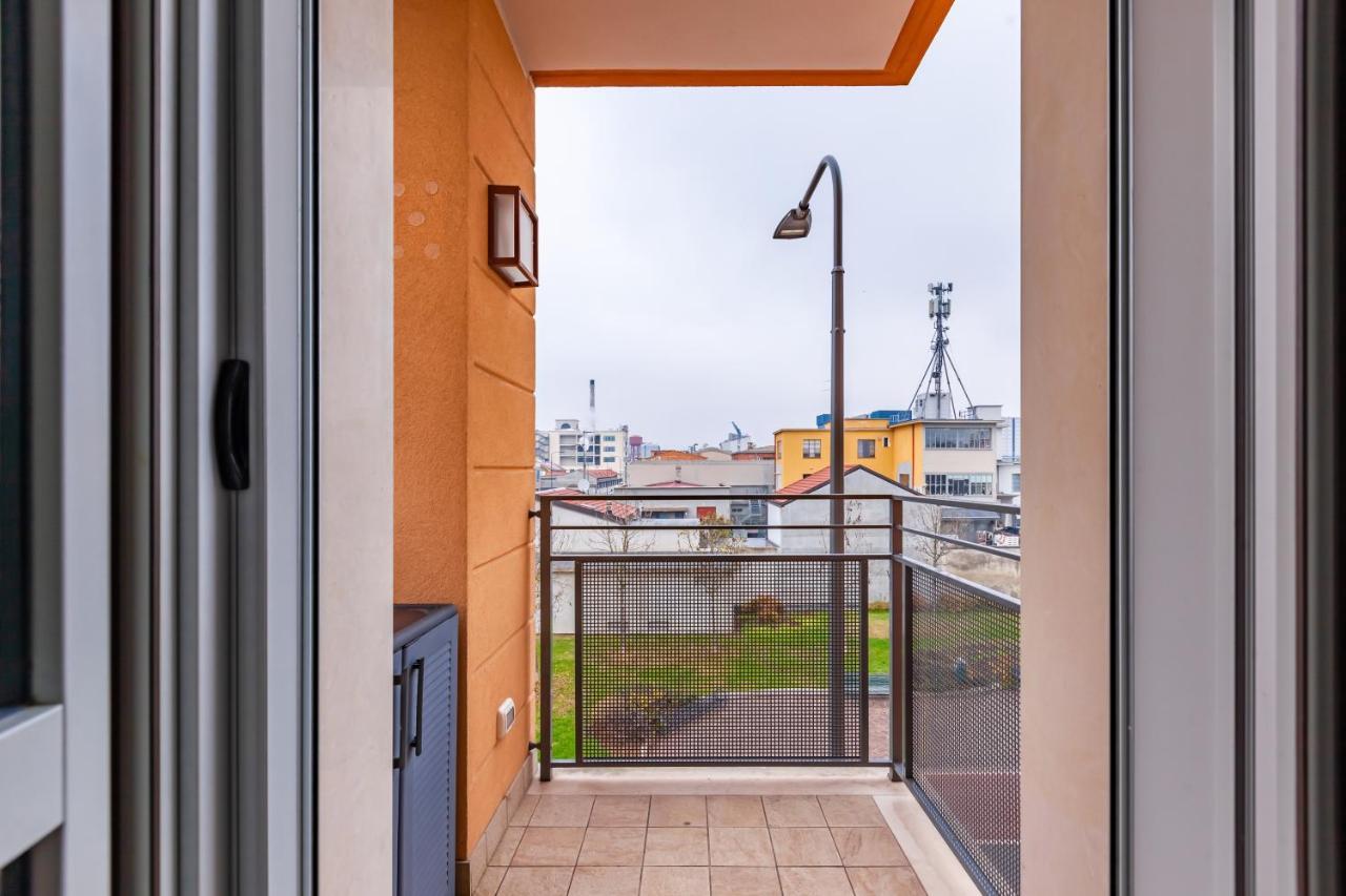 Апартаменты Milano Balcony Apt Экстерьер фото